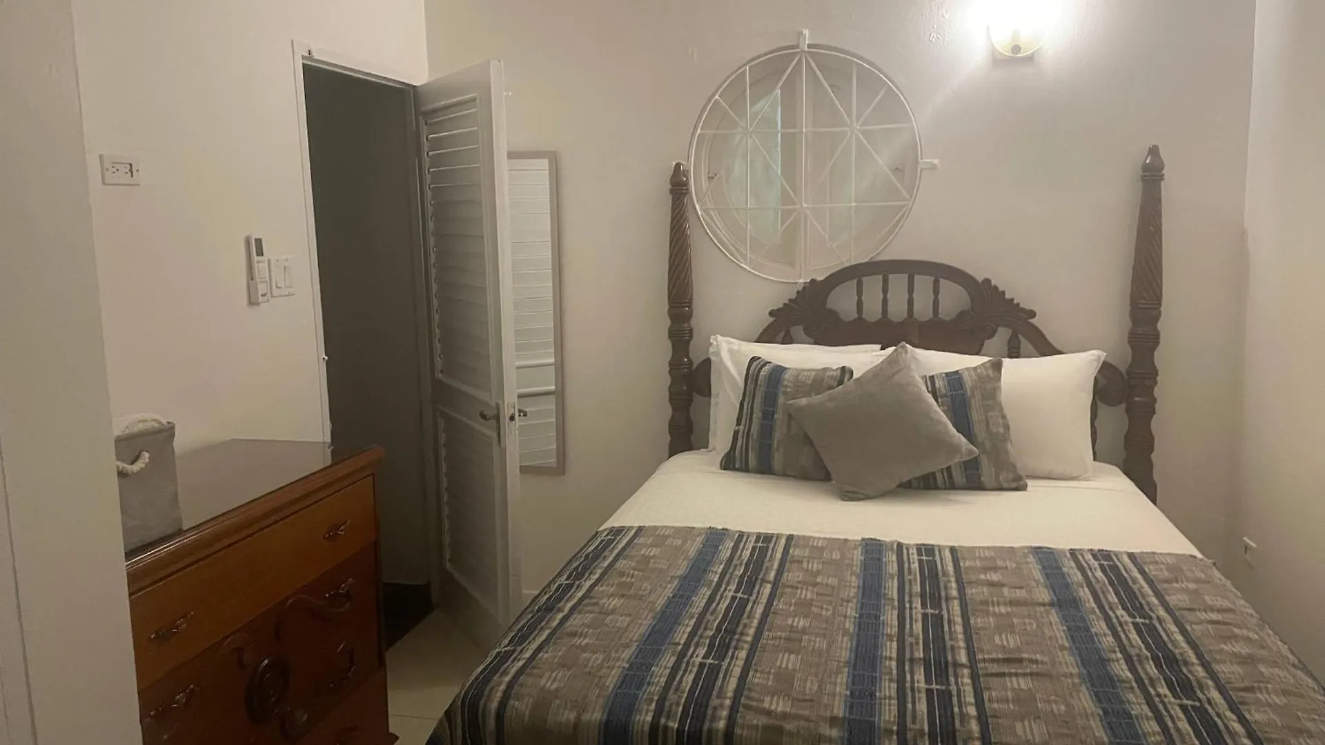 Apartamento Oceanbreeze Jamaica Penthouse, 7-Minute Walk To Beach Ocho Rios